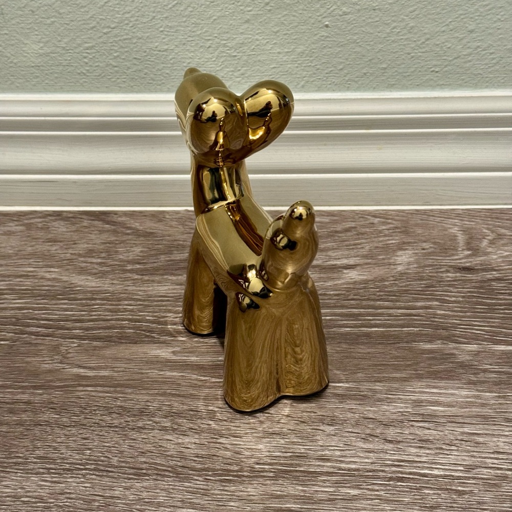 Three Hands Corp Gold Balloon Dog Desk/Shelf/Table Decoration NWT. - Picture 5 of 9